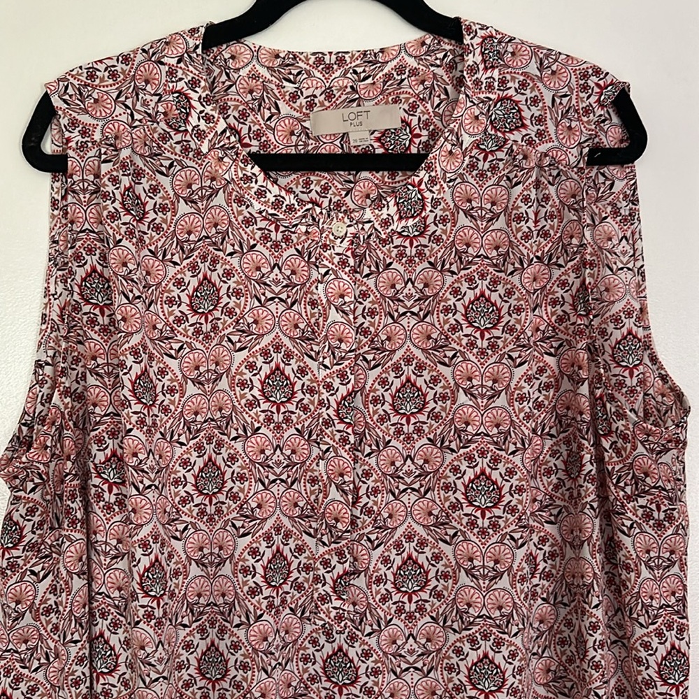 Loft plus sleeveless blouse - Picture 2 of 3